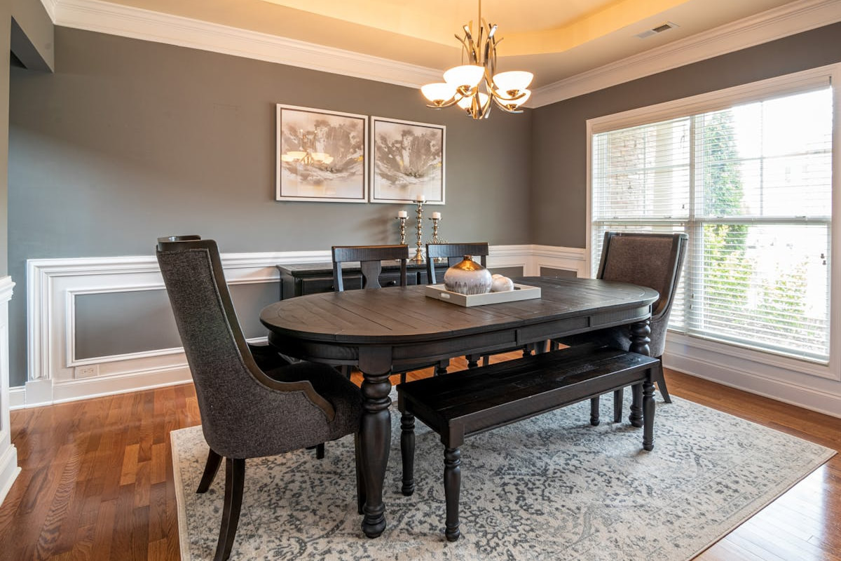 Best Extendable Dining Tables (2026 Guide)